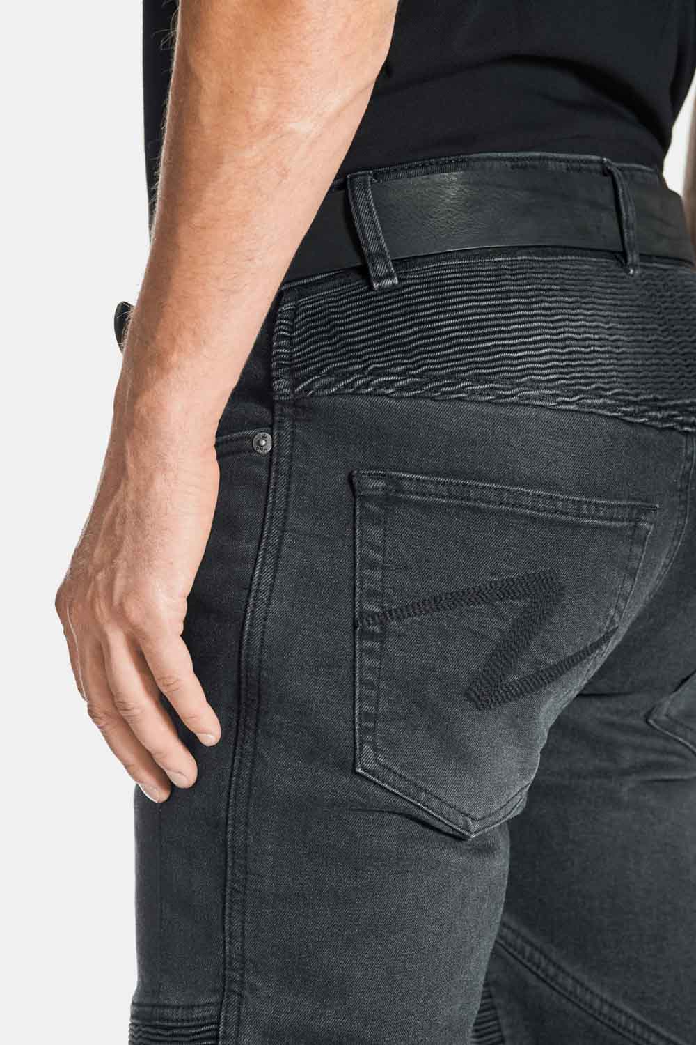 PM-19-Karl-Devil-1